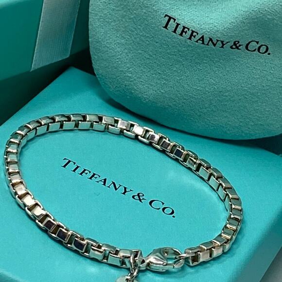 Authentic Tiffany & Co. Sterling Silver Venetian Link Bracelet 7" - Picture 1 of 7
